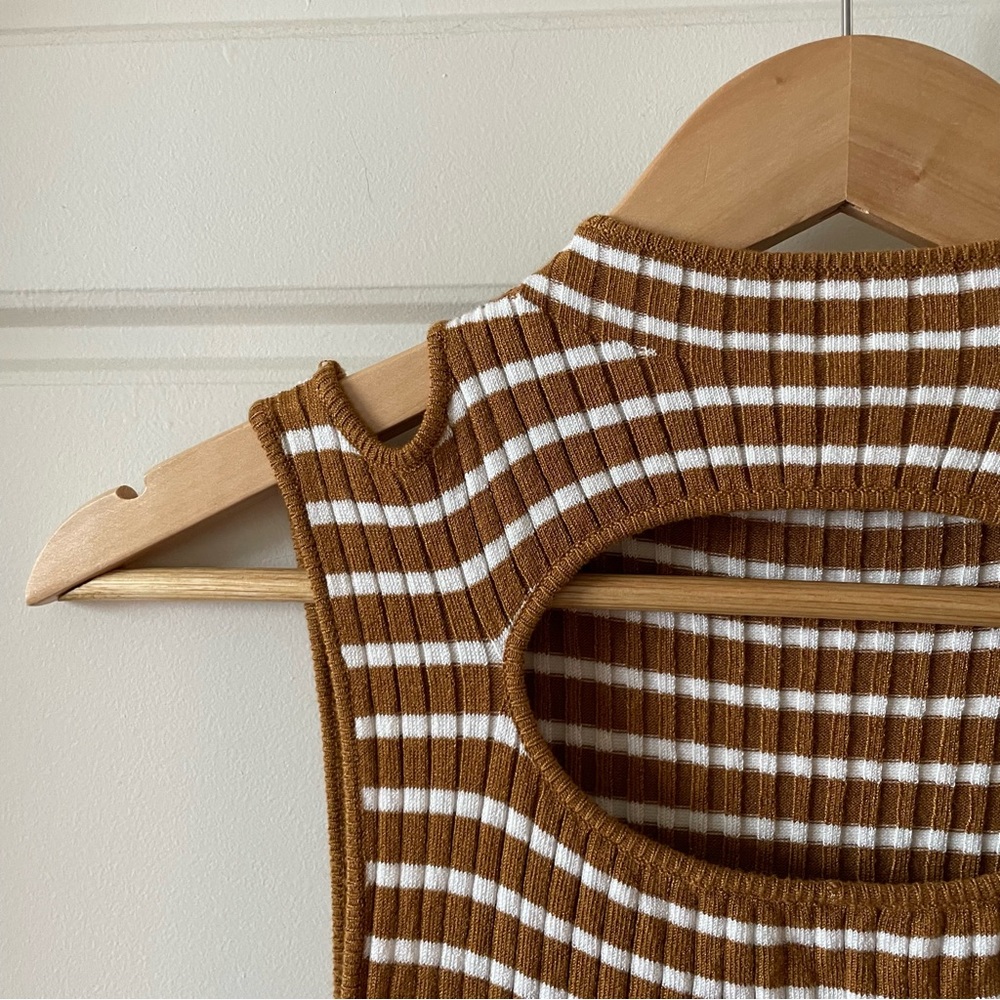 NWOT UO Parker Keyhole Sleeveless Sweater in Brown Multi Size Small - Picture 3 of 7